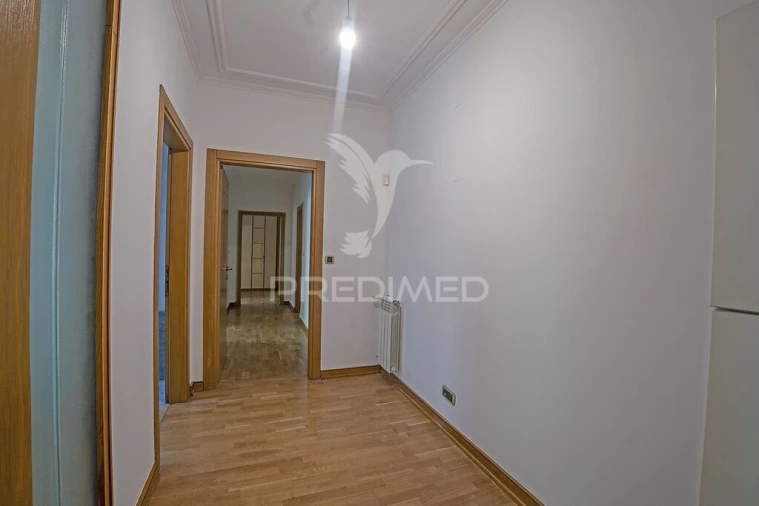 Apartamento T2 para Venda em Vila Franca de Xira Foto 11