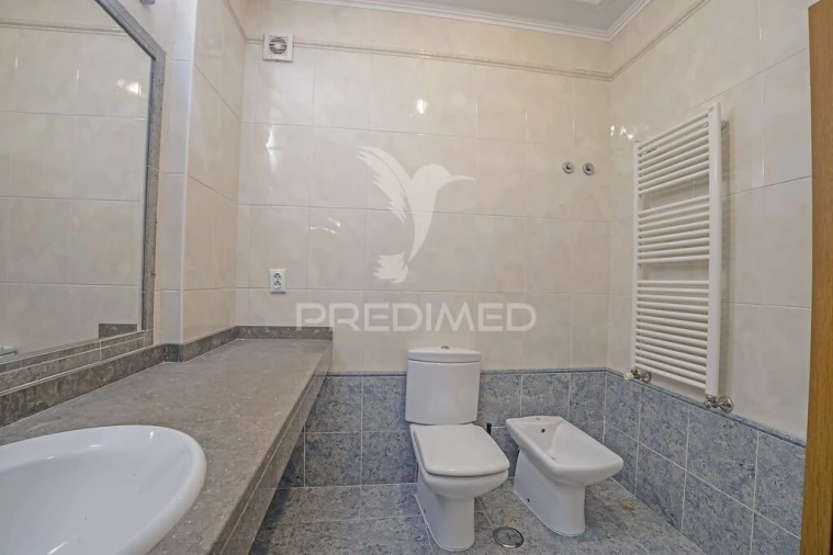 Apartamento T2 para Venda em Vila Franca de Xira Foto 8
