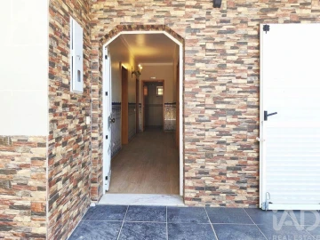 Moradia T2 para Venda em Miranda do Corvo