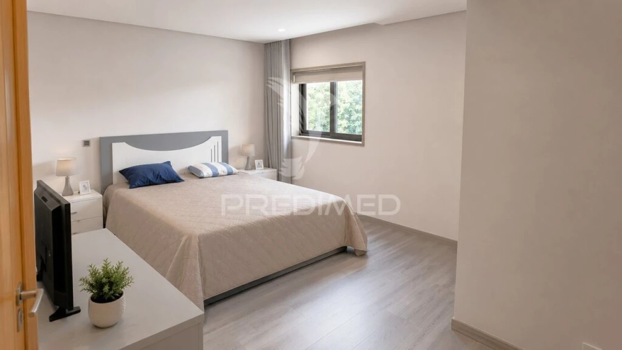 Moradia T3 para Venda em Airães Foto 5