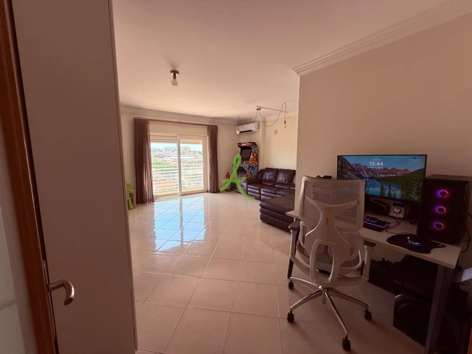 Apartamento T3 para Venda em Portimão Foto 16