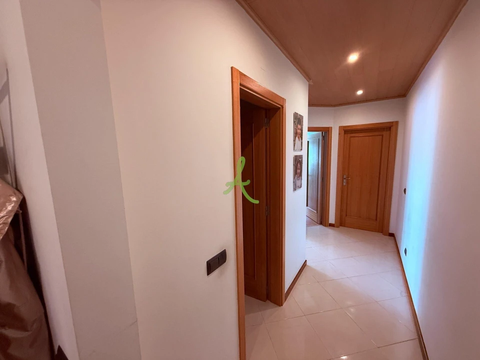 Apartamento T3 para Venda em Portimão Foto 5