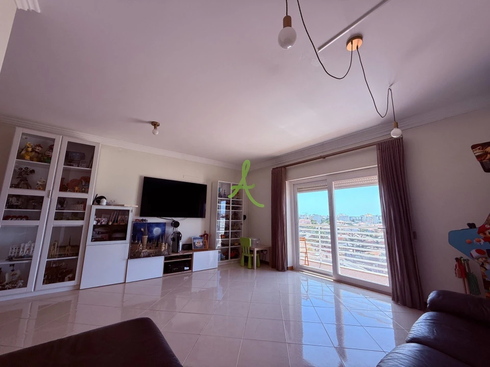 Apartamento T3 para Venda em Portimão Foto 14