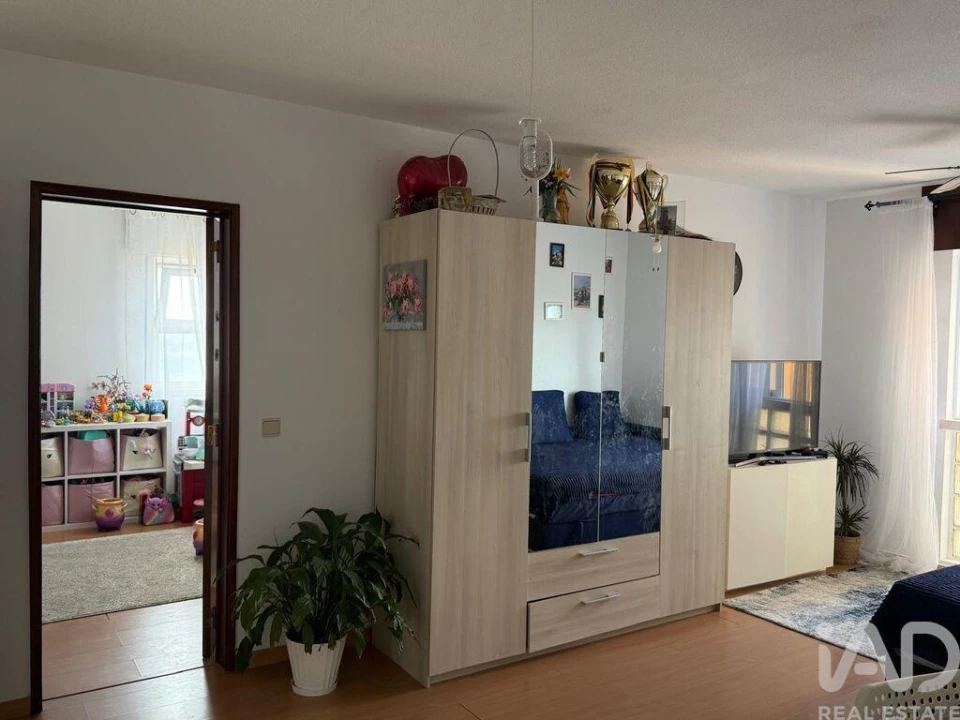 Apartamento T1 para Venda em Santo António dos Cavaleiros e Frielas Foto 4