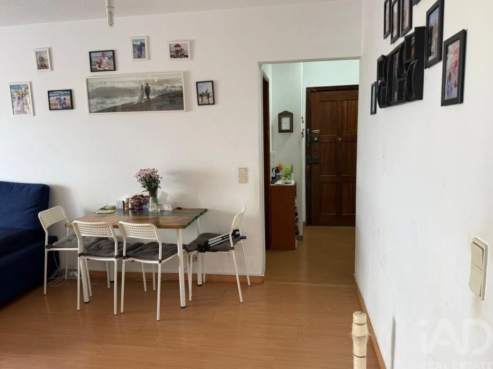 Apartamento T1 para Venda em Santo António dos Cavaleiros e Frielas Foto 7