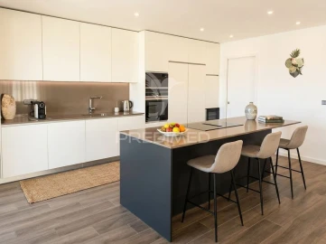 Apartamento T4 para Venda em Quarteira