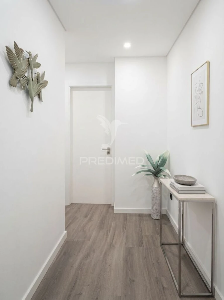 Apartamento T4 para Venda em Quarteira Foto 11