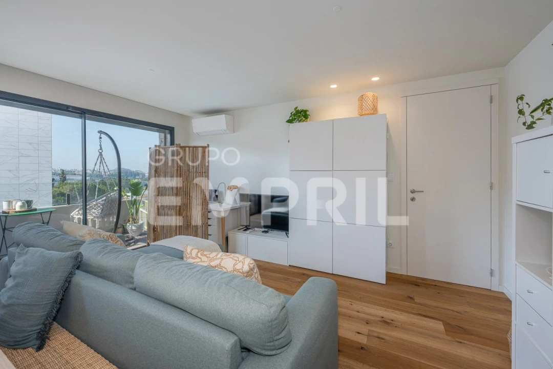Apartamento T2 para Venda em Oliveira do Douro Foto 3