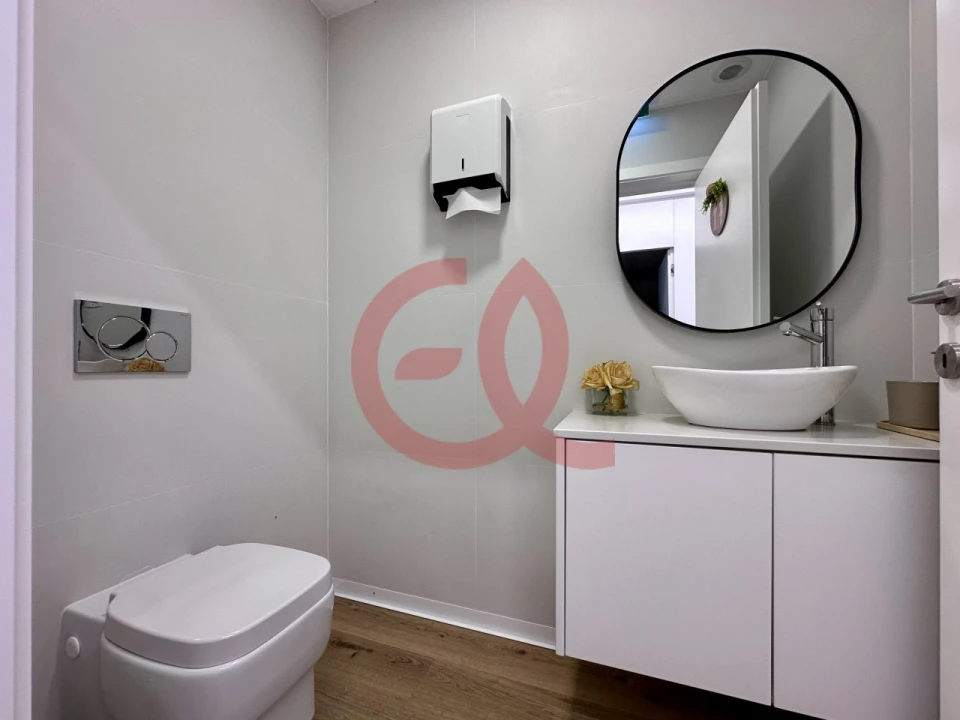 Escritório para Arrendamento em Santa Maria Maior e Monserrate e Meadela Foto 11