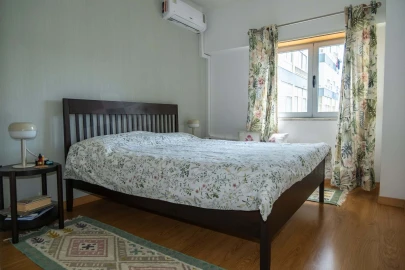 Apartamento T2 para Venda em Carnaxide e Queijas