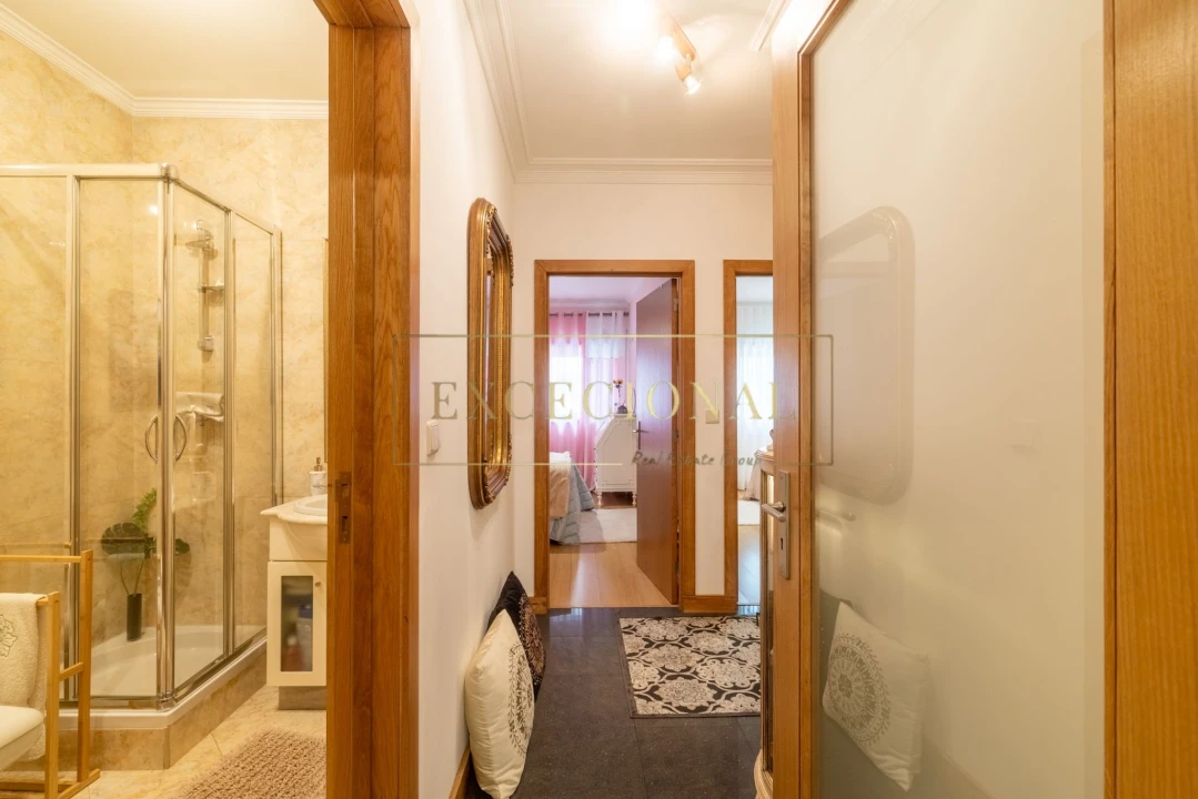 Apartamento T4 para Venda em Cidade da Maia Foto 17