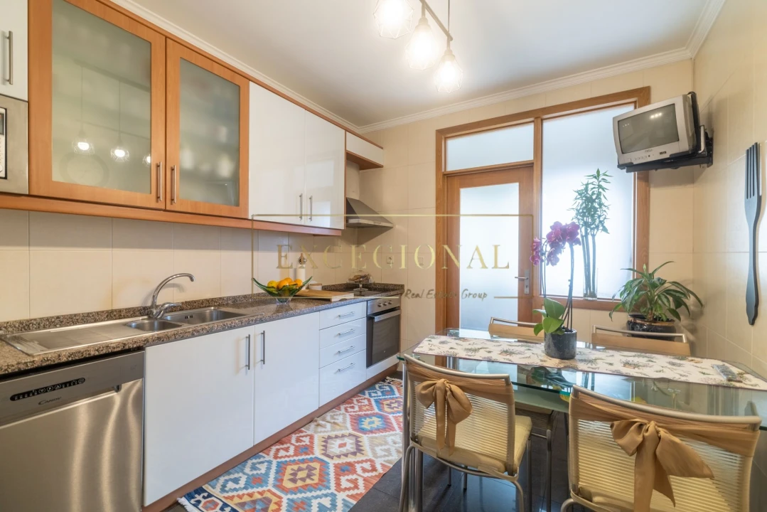 Apartamento T4 para Venda em Cidade da Maia Foto 19