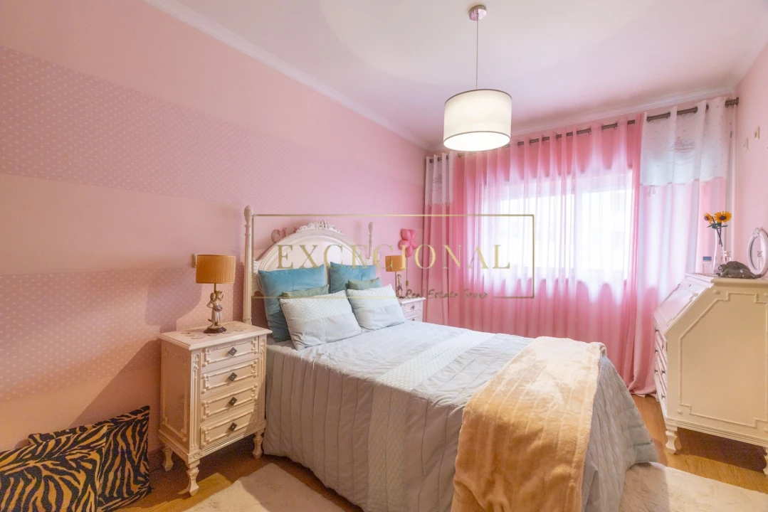 Apartamento T4 para Venda em Cidade da Maia Foto 12