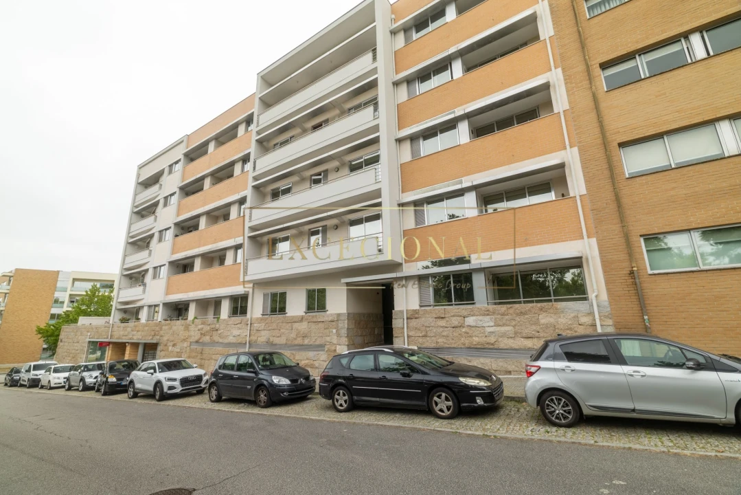Apartamento T4 para Venda em Cidade da Maia Foto 1