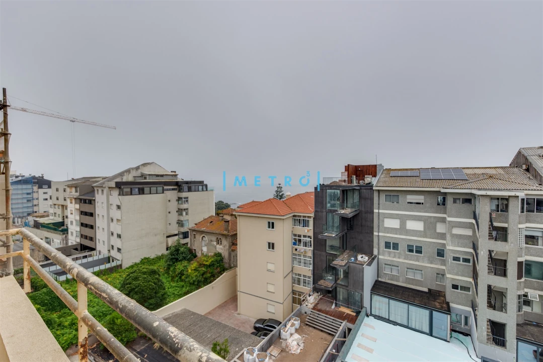 Apartamento T4 para Venda em Aldoar, Foz do Douro e Nevogilde Foto 1