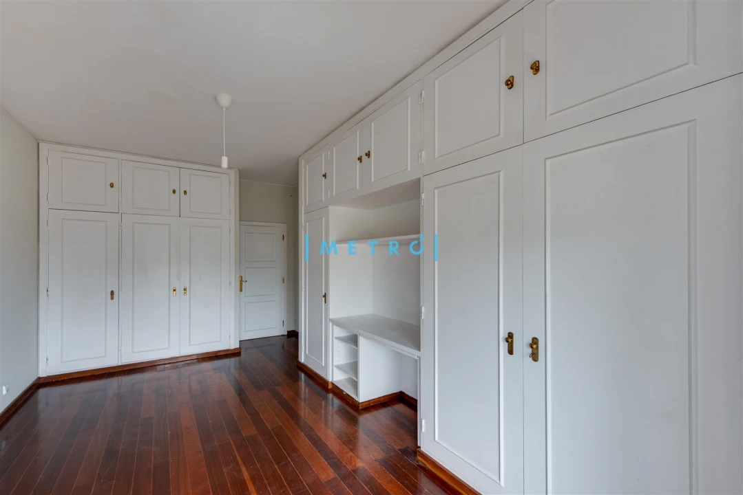Apartamento T4 para Venda em Aldoar, Foz do Douro e Nevogilde Foto 21