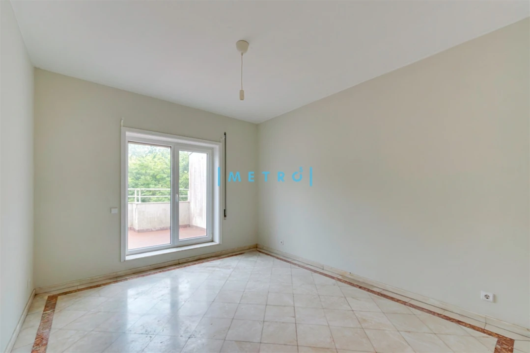 Apartamento T4 para Venda em Aldoar, Foz do Douro e Nevogilde Foto 3