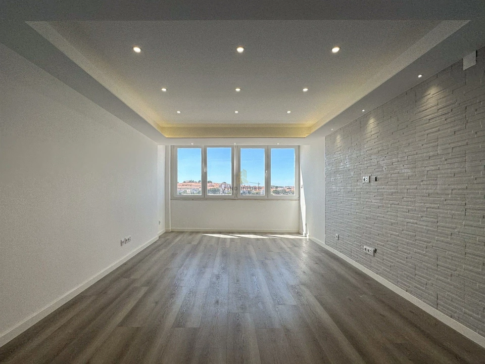 Apartamento T3 para Arrendamento em Corroios Foto 5