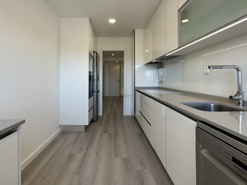 Apartamento T3 para Arrendamento em Corroios Foto 15