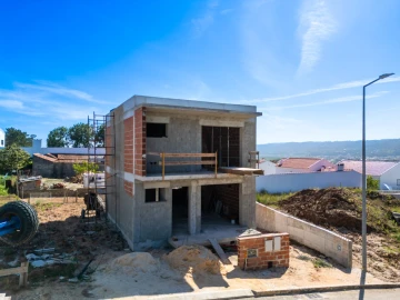 Moradia T2 para Venda em Famalicão