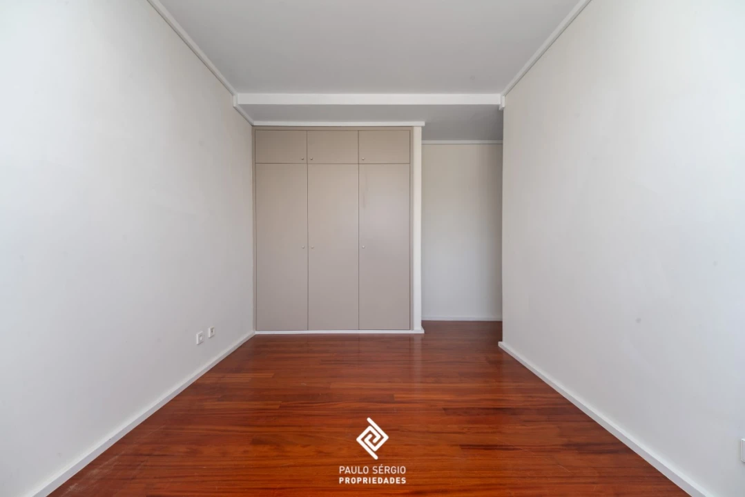 Apartamento T4 para Venda em Aldoar, Foz do Douro e Nevogilde Foto 18