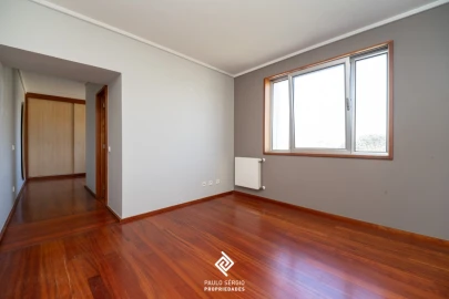 Apartamento T4 para Venda em Aldoar, Foz do Douro e Nevogilde