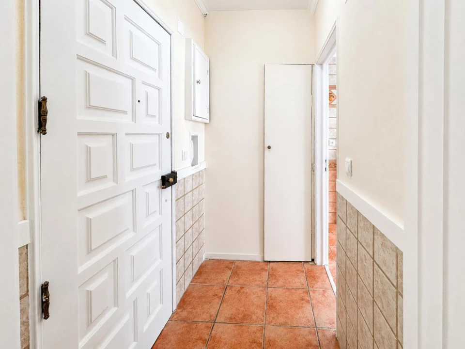 Apartamento T3 para Venda em Algueirão-Mem Martins Foto 2