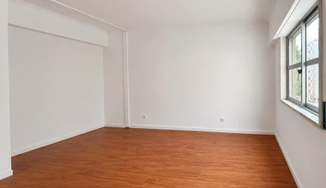 Apartamento T3 para Venda em Algueirão-Mem Martins