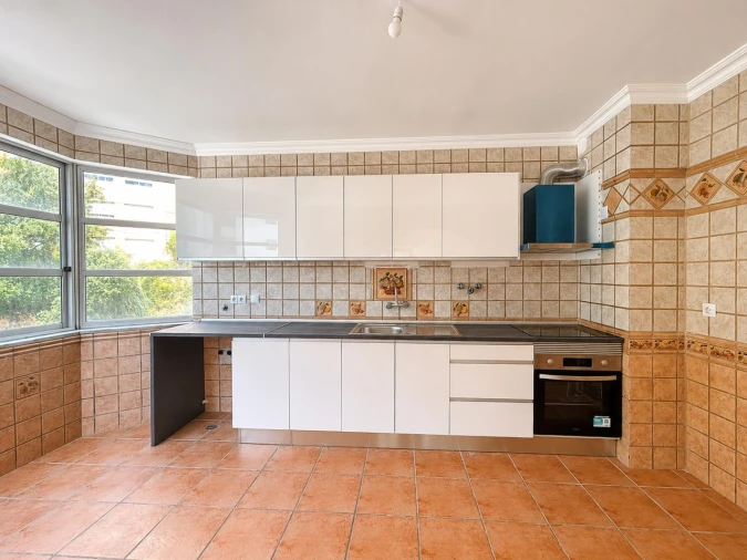Apartamento T3 para Venda em Algueirão-Mem Martins Foto 3
