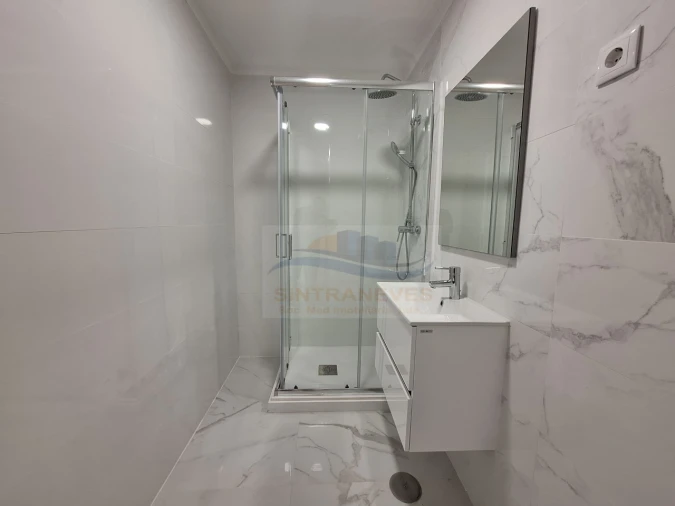 Apartamento T2 para Venda em Águas Livres Foto 12