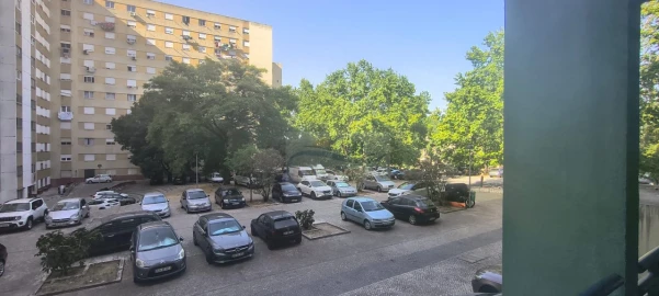 Apartamento T2 para Venda em Loures
