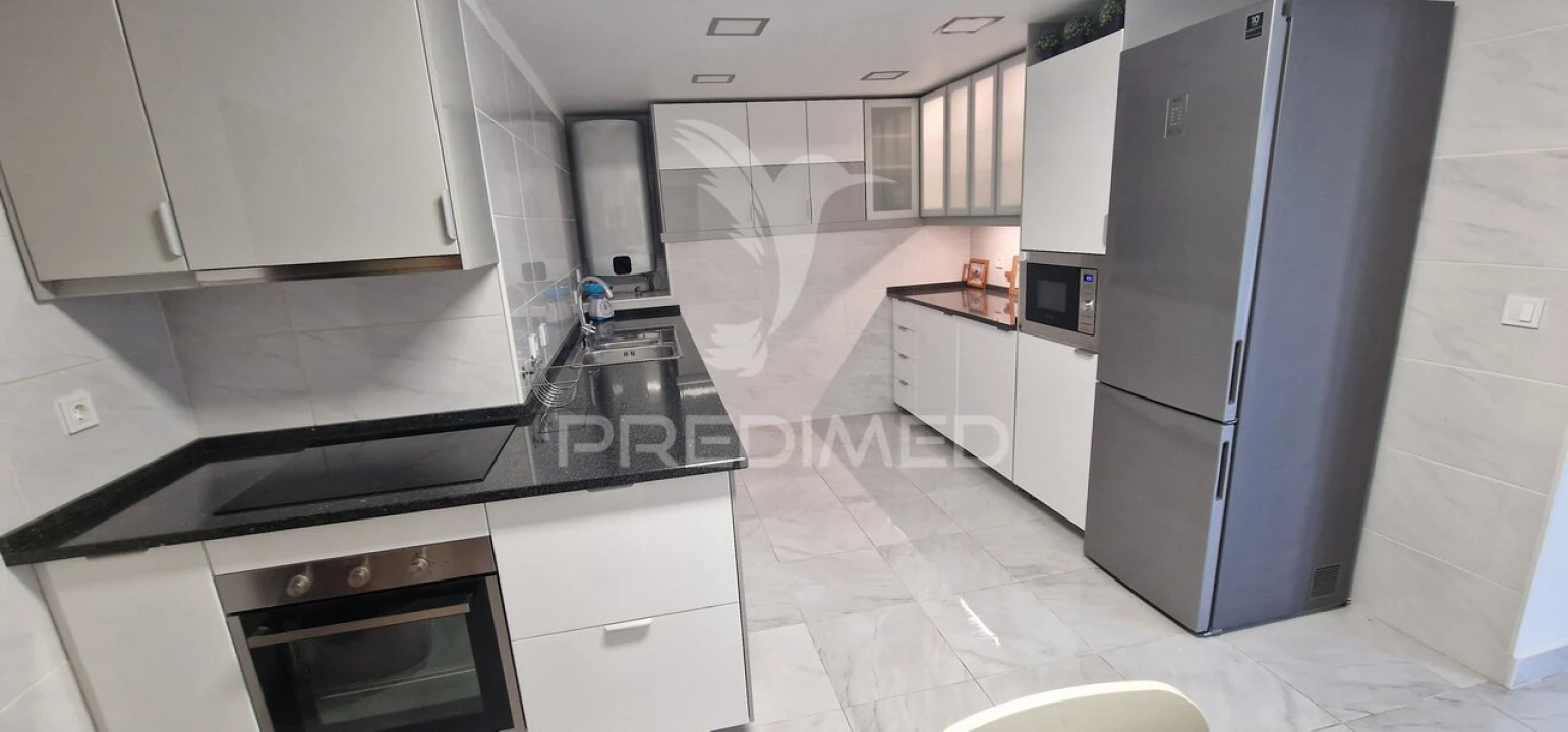 Moradia T2 para Venda em Alverca do Ribatejo e Sobralinho Foto 6