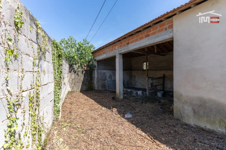 Moradia T2 para Venda em Caranguejeira Foto 13