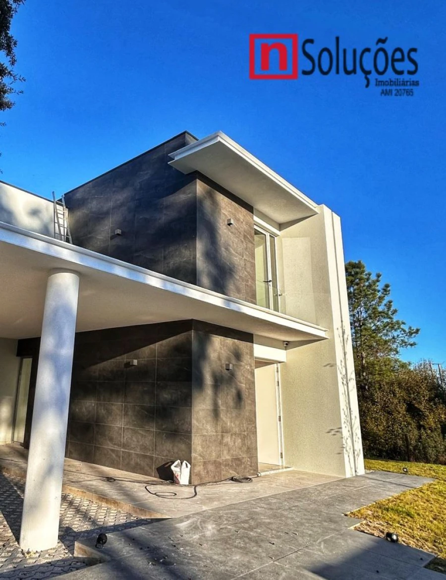 Moradia T6 para Venda em Santo Estêvão Foto 33