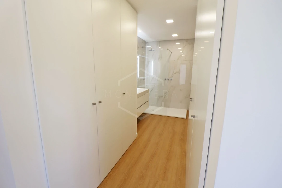 Moradia T5 para Venda em Loures Foto 33