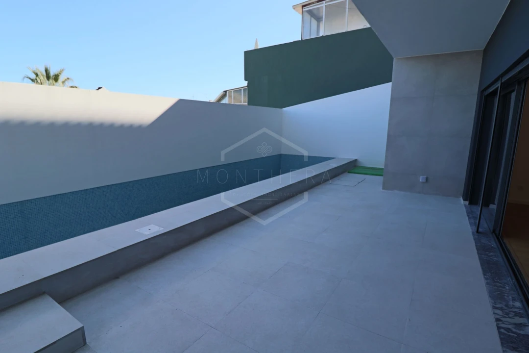 Moradia T5 para Venda em Loures Foto 64