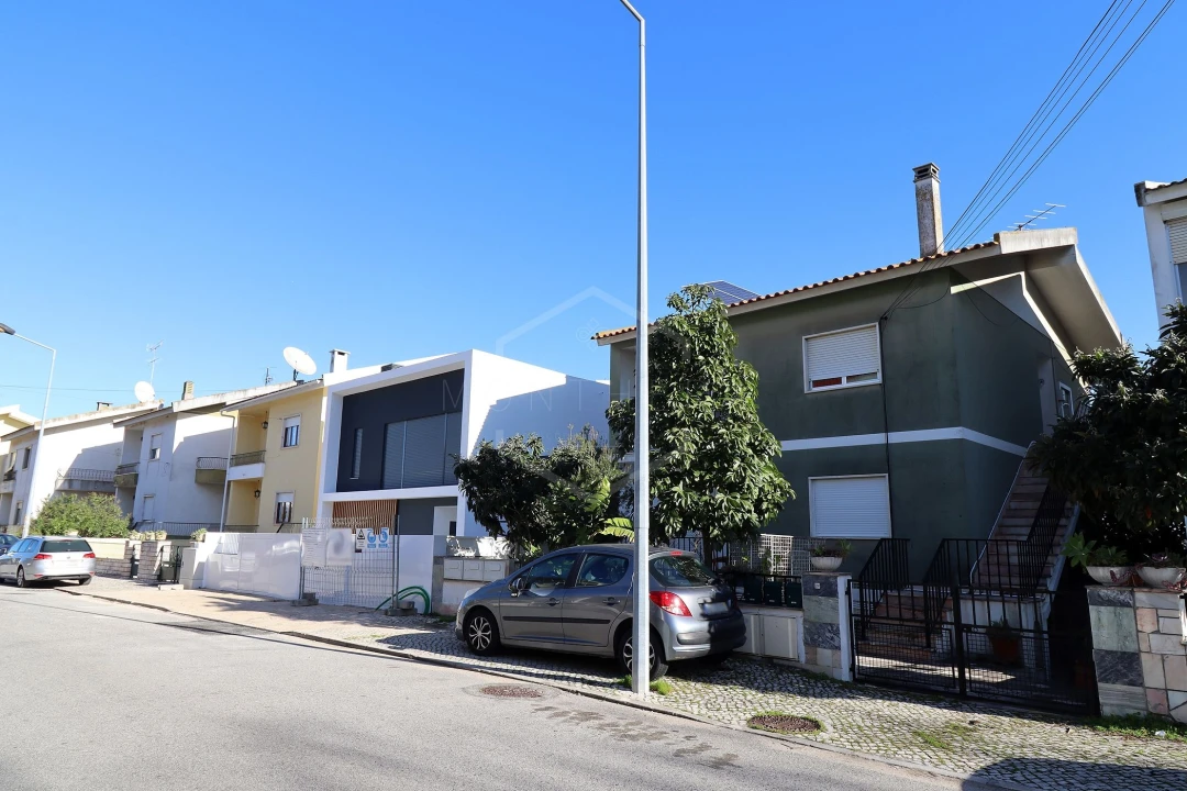 Moradia T5 para Venda em Loures Foto 4