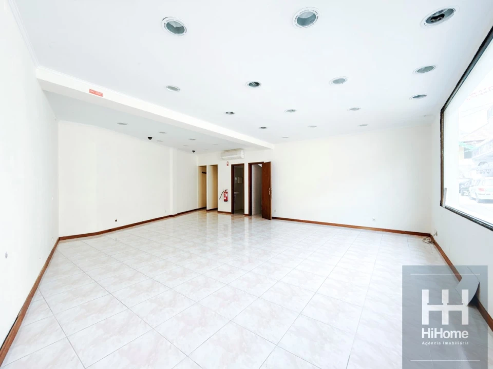 Prédio para Venda em Ribeira Brava Foto 38