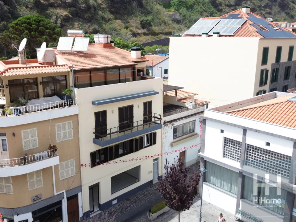 Prédio para Venda em Ribeira Brava Foto 2