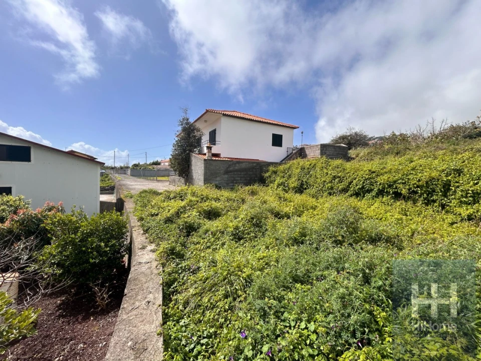 Terreno para Venda em Caniço Foto 2