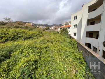 Terreno para Venda em Caniço