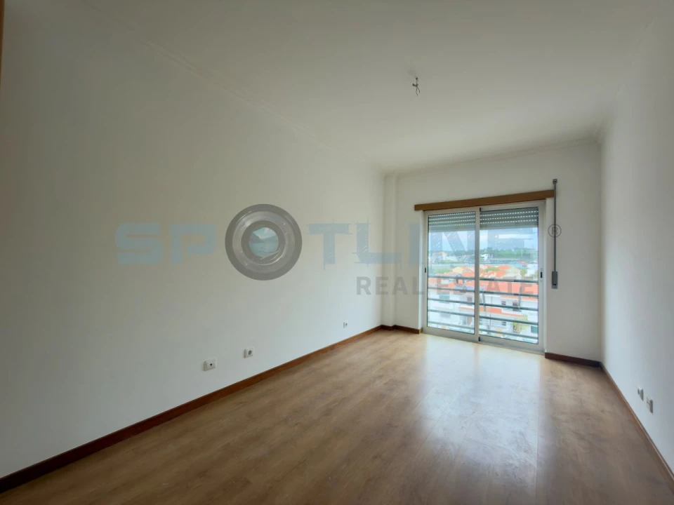 Apartamento T2 para Venda em Laranjeiro e Feijó Foto 25