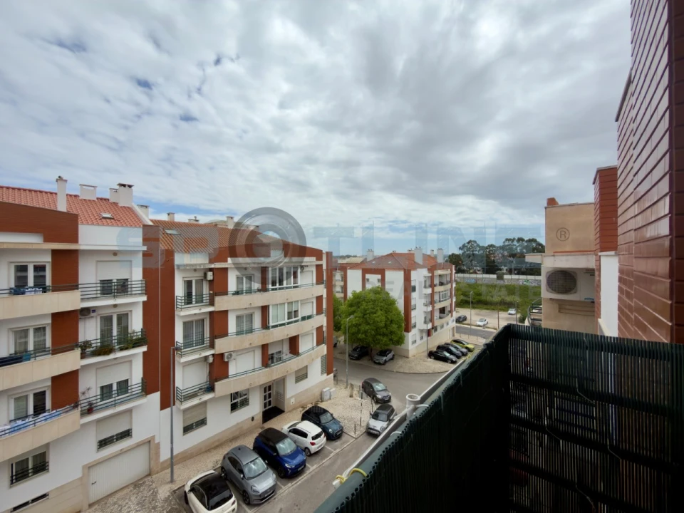 Apartamento T2 para Venda em Laranjeiro e Feijó Foto 35