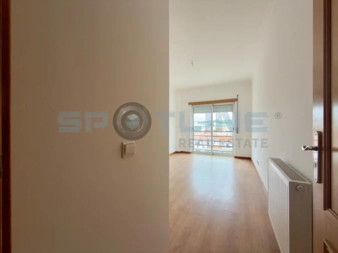 Apartamento T2 para Venda em Laranjeiro e Feijó Foto 24