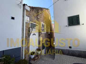 Moradia T3 para Venda em Paços da Serra