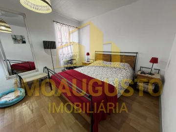 Moradia T3 para Venda em Paços da Serra