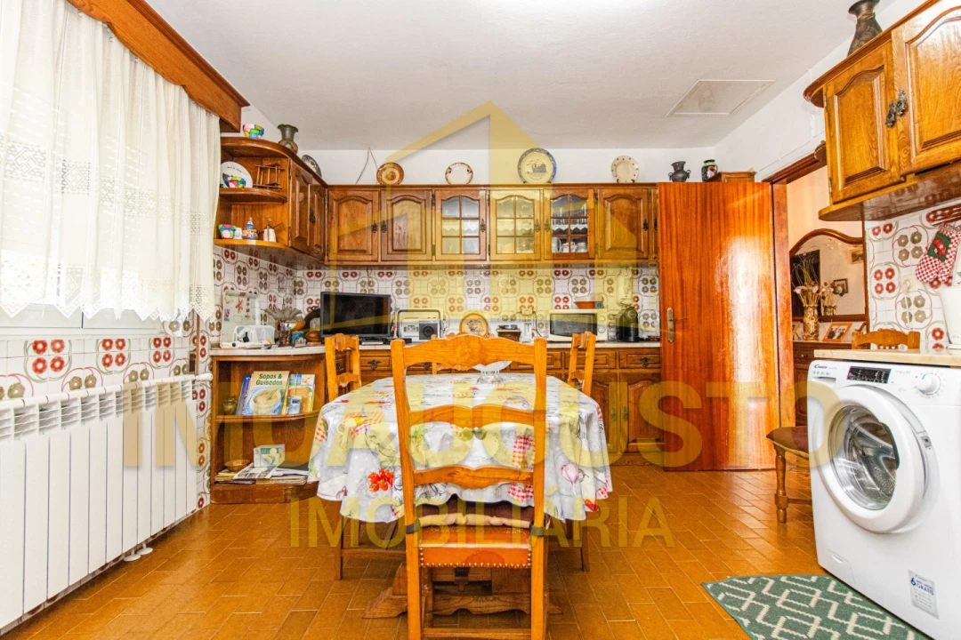 Moradia T3 para Venda em Lajeosa do Mondego Foto 2