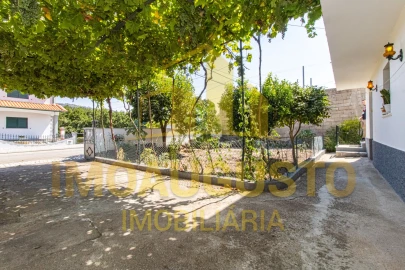 Moradia T3 para Venda em Lajeosa do Mondego