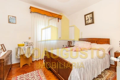 Moradia T3 para Venda em Lajeosa do Mondego