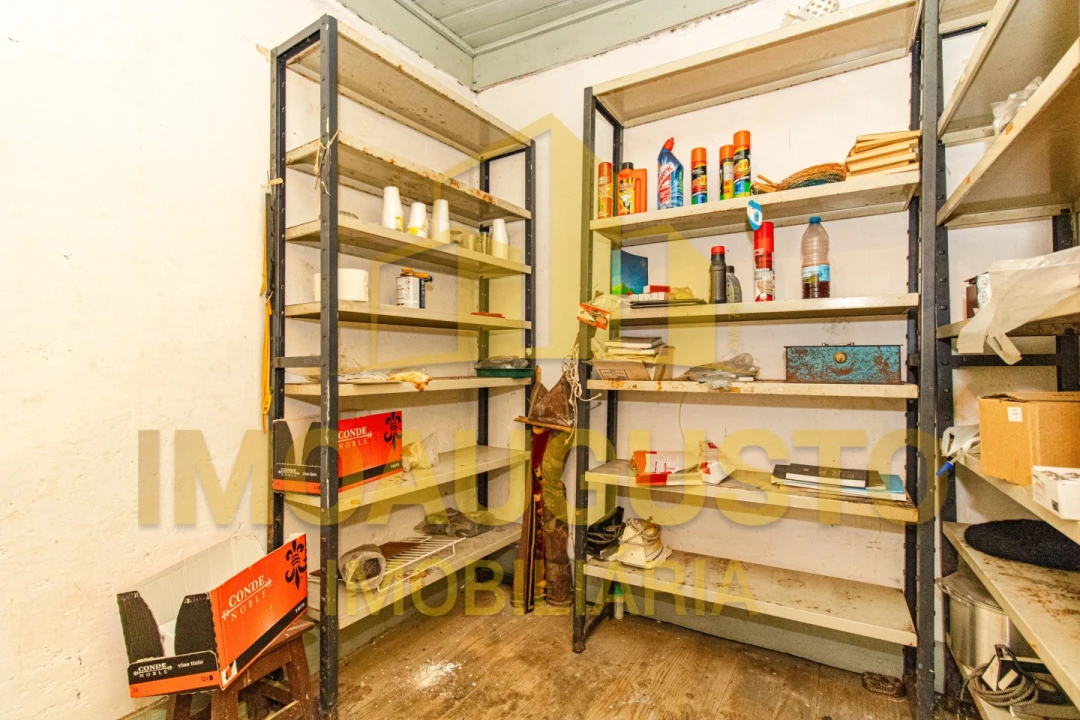 Moradia T4 para Venda em Prados Foto 20